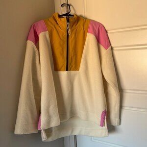 Women's Free Assembly Top XL
